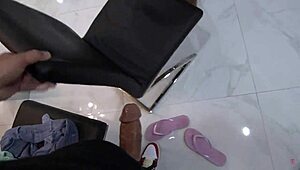 俄罗斯学生布里安娜·穆恩上课被大屌家教猛钻