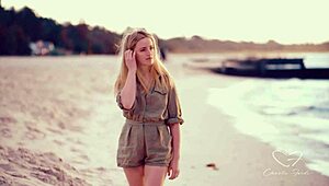 beach sunset makeout with charlie forde & olive gee 😍