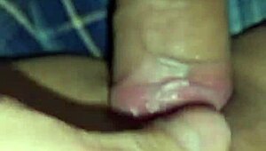 Delicate Skinny Amateur Offers Her Body