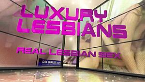 Two amateur teen 18+s play with the sybian