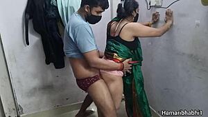 Desi Pussy Fucked Hard by Sexy Indian Aunty