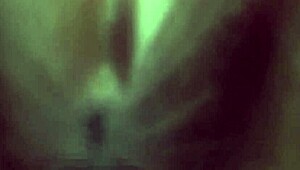 日本彩亚痴迷激烈肛交屁眼玩弄