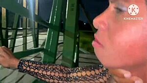 Esposa dando pra dois na passarela da Via Dutra