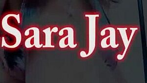 Sara jay in lingerie milf shakes her big ass