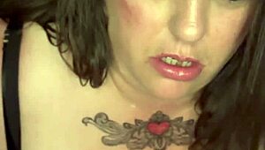 minxycme switches positions with dildo for squirting