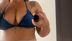 Exhibitionist Flashing Big Pussy at Night