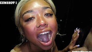 gloryholetopsecrets com - fuck me gia youre back for a third time