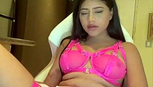 feeling intense pleasure masturbating until i cum in lingerie