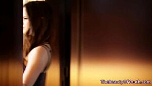 Young Sapphic Babes Engage In Pussylicking And Cunilingus In Sixtynine