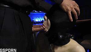 我在东京性爱俱乐部和日本女孩疯狂骑乘