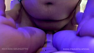 Minha primeira cena de sexo foi com o gordinho sp.