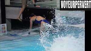 i was hidin and watchin womens high diving in bikinis, young legs and asses