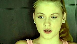 Yo, check this eighteen 18+ year old student! Hannah Hays modeling hot pics in 2017! 😍