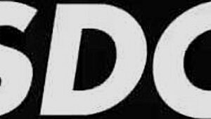 调皮的Chantilly 用意大利鸡巴进行粗鲁的肛门扩张到极限