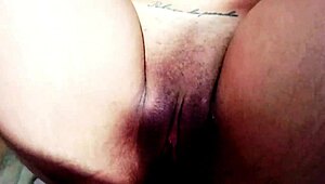 Waxing Client Gets Horny at the Office Desk