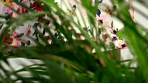 Pissing pair of licky lex and emylia argan