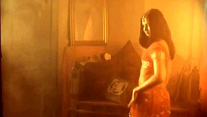 Noticing Her Exotic Beauty In The Performance