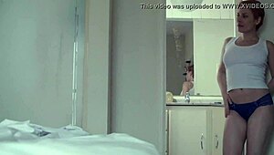emme white and giovana bombom are fucking in the hotel room