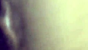 Island freak enjoys intense squirting session.