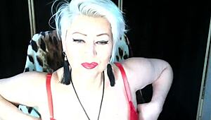 我的继母在群交中变成摄像头婊子 32