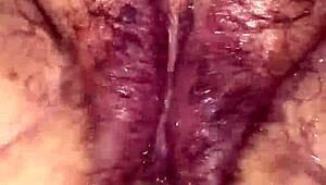 毛逼胖熟女被拳交狂喷水