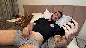 flagrei meu meio irmão, offered double action with boyfriend