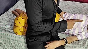 房东女儿在家独处被抓狂操