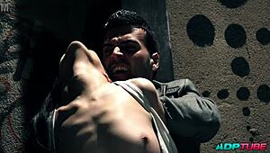 想看深夜街头野战吗？