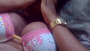 Sô no cuzinho manhoso da preta!