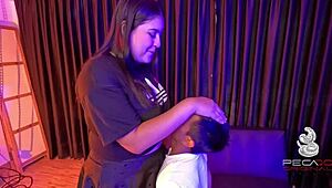 Un Debut A Lo Grande El Mini Personal Trainer Le Hace Mover Las Nalgas A Culona Desesperada Por Sexo