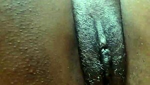 Sô no cuzinho manhoso da preta!