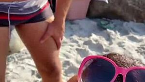 amigas procuravam um pau para sentar enquanto cornos bebiam sem dar aten��o dei o que elas tanto queriam uma grande rola pt 1