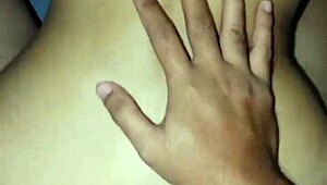 Bokep Indonesia Enjoying Beautiful Body In Rain