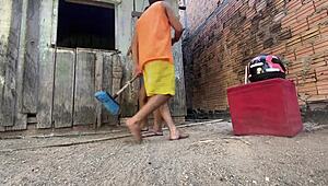 Hey, couldn't hold back, sat on Flakael in my backyard while he worked