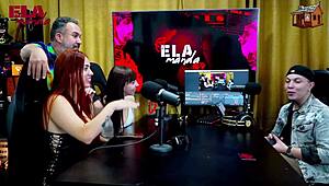 Binho Ted licks the ninfeta's pink pussy on the podcast table, muff diving and kissing!