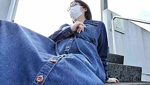 人妻户外自慰爽到浪叫！