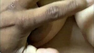 Desi girlfriend has first sex in bedroom