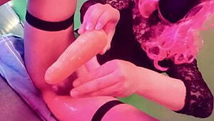 maddy diamond, the tranny, masturbates her juicy big ass with a carrot in this trailer.