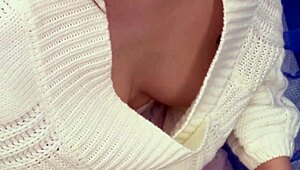 偷看无bra人妻朝比奈库雷亚晨丢垃圾