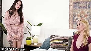 Aaliyah Love Teaches Stepdaughter Maddy May Masturbation