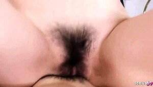 这个日本成熟后妈引诱快速POV内射在无码JAV中