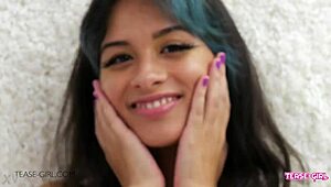 Wow, petite teen shows her perfect body!