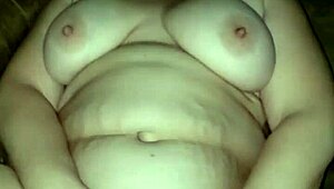 Finger banging leads to intense orgasm