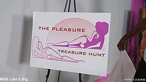 Indian girls baby gemini and jasmine sherni masturbate in dresses with big asses and cumshots.