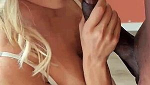 Colombian Exotic Ass Teased In Public Outdoor Tattoo Fun