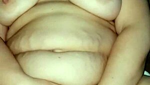 Finger banging leads to intense orgasm