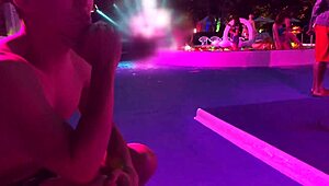 日本混血美女夜池惊艳 狂抽猛插淹没这骚货