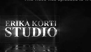 filthy lady buxxxs anus wrecked by five huge cocks