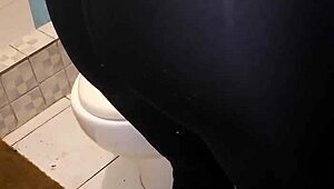 i fucked the fat milf maid hard, creampie in her big ass!