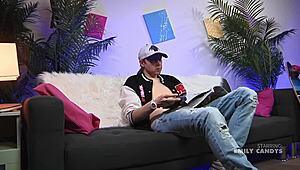 Hey, stepmom's making me cum hard! 💦